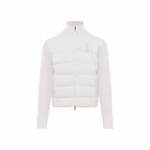 モンクレールのメンズ新作、バッファローチェックのダウン＆カレッジ調ボンバージャケット｜写真17