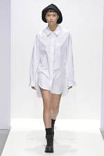 マーガレット・ハウエル 2020年秋冬ウィメンズコレクション - 伝統をモダンに昇華｜写真1