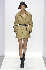 マーガレット・ハウエル 2020年秋冬ウィメンズコレクション - 伝統をモダンに昇華｜写真4