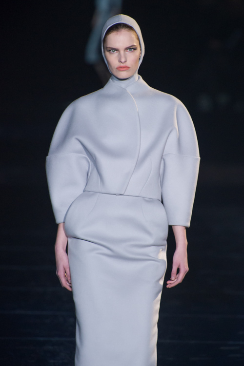 ミュグレー(MUGLER) 2013-14年秋冬ウィメンズコレクション ディテール - 写真1