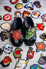 “おしゃれ便所サンダル”ベンチ(BENCH)、カラフル刺繍付きベンサンがビームス プラネッツに｜写真2