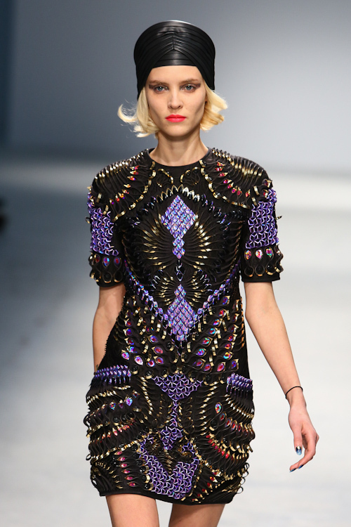 マニッシュ アローラ(manish arora) 2013-14年秋冬ウィメンズコレクション  - 写真69