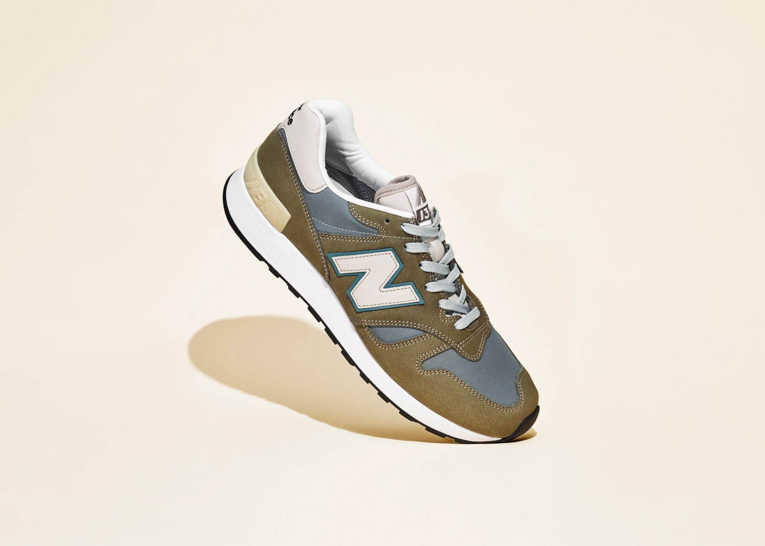 ニューバランス(New Balance) M1300｜写真1