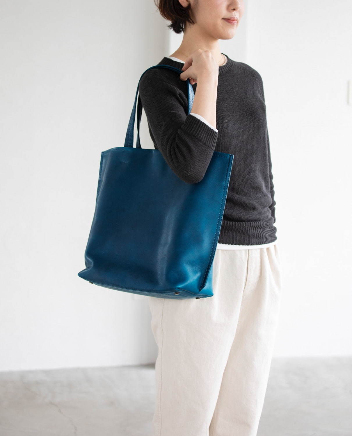 土屋鞄製造所“夕暮れの海”カラーのレザートートバッグ「カラー ...