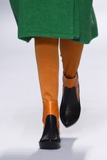 イッセイ ミヤケ 2013-14年秋冬コレクション - 人と服が織りなす彩り豊かな情景｜写真27