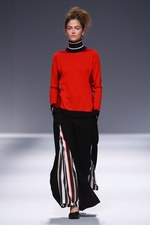 イッセイ ミヤケ 2013-14年秋冬コレクション - 人と服が織りなす彩り豊かな情景｜写真34