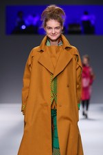 イッセイ ミヤケ 2013-14年秋冬コレクション - 人と服が織りなす彩り豊かな情景｜写真40