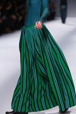 イッセイ ミヤケ 2013-14年秋冬コレクション - 人と服が織りなす彩り豊かな情景｜写真75