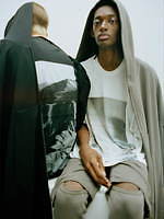 ユリウス×滝沢広のアートプリント限定バッグ、ワークジャケットやTシャツなど20年プレフォール新作も｜写真14