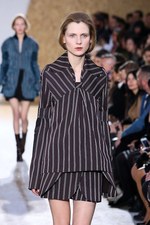 メゾン マルタン マルジェラ 2013-14年秋冬コレクション - マニッシュなアイテムを柔らかく大胆に｜写真23