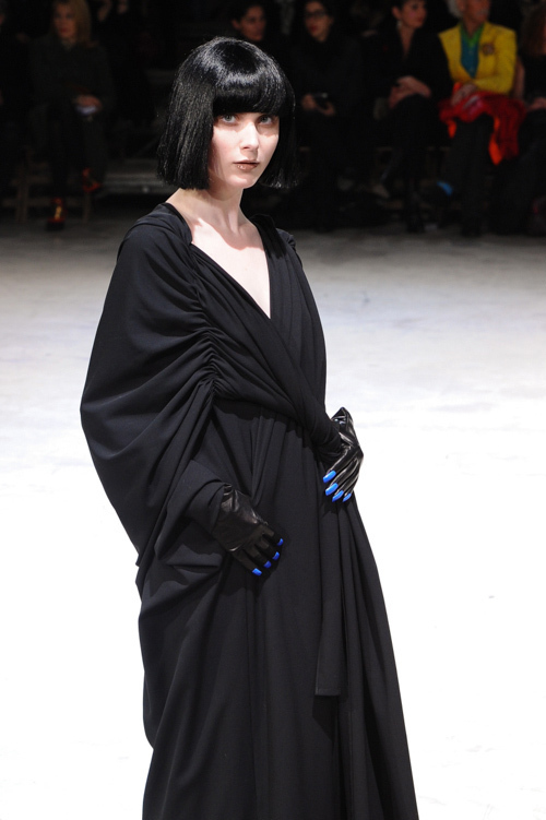 ヨウジヤマモト(Yohji Yamamoto) 2013-14年秋冬ウィメンズコレクション  - 写真53