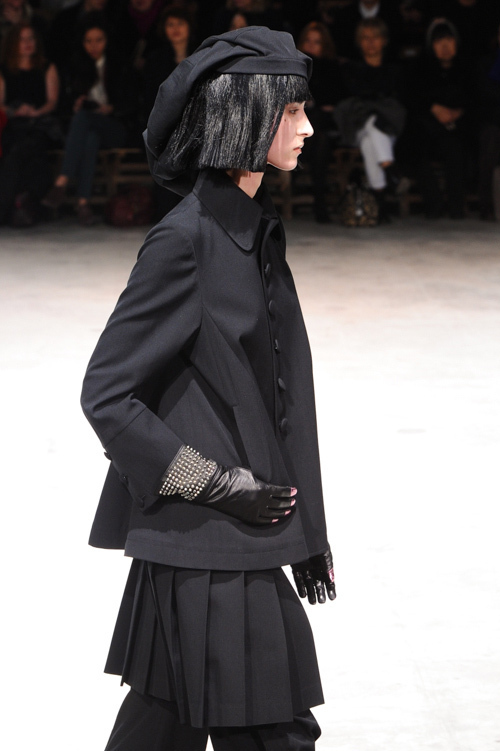 ヨウジヤマモト(Yohji Yamamoto) 2013-14年秋冬ウィメンズコレクション  - 写真76