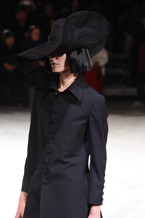 ヨウジヤマモト(Yohji Yamamoto) 2013-14年秋冬ウィメンズコレクション  - 写真78