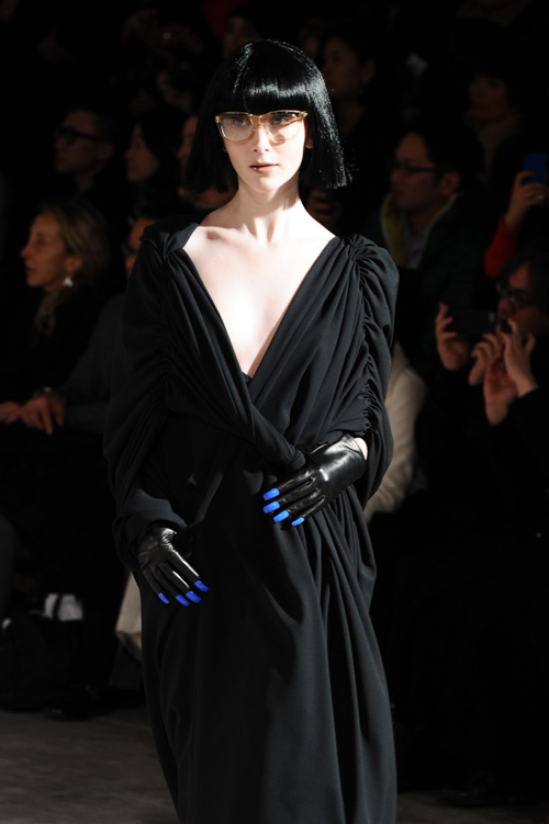 ヨウジヤマモト(Yohji Yamamoto) 2013-14年秋冬ウィメンズコレクション  - 写真80