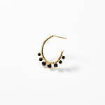 ジャスティン デイビスの新作ジュエリー、一輪のローズを象ったリングや“バラの棘”を表現したピアス｜写真1