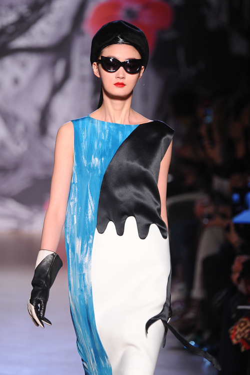 ツモリチサト(TSUMORI CHISATO) 2013-14年秋冬ウィメンズコレクション  - 写真21