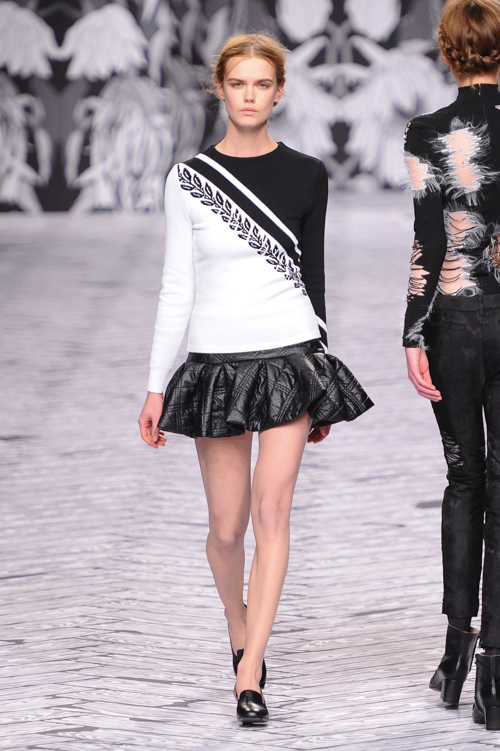 ヴィクター＆ロルフ(VIKTOR & ROLF) 2013-14年秋冬ウィメンズコレクション  - 写真35