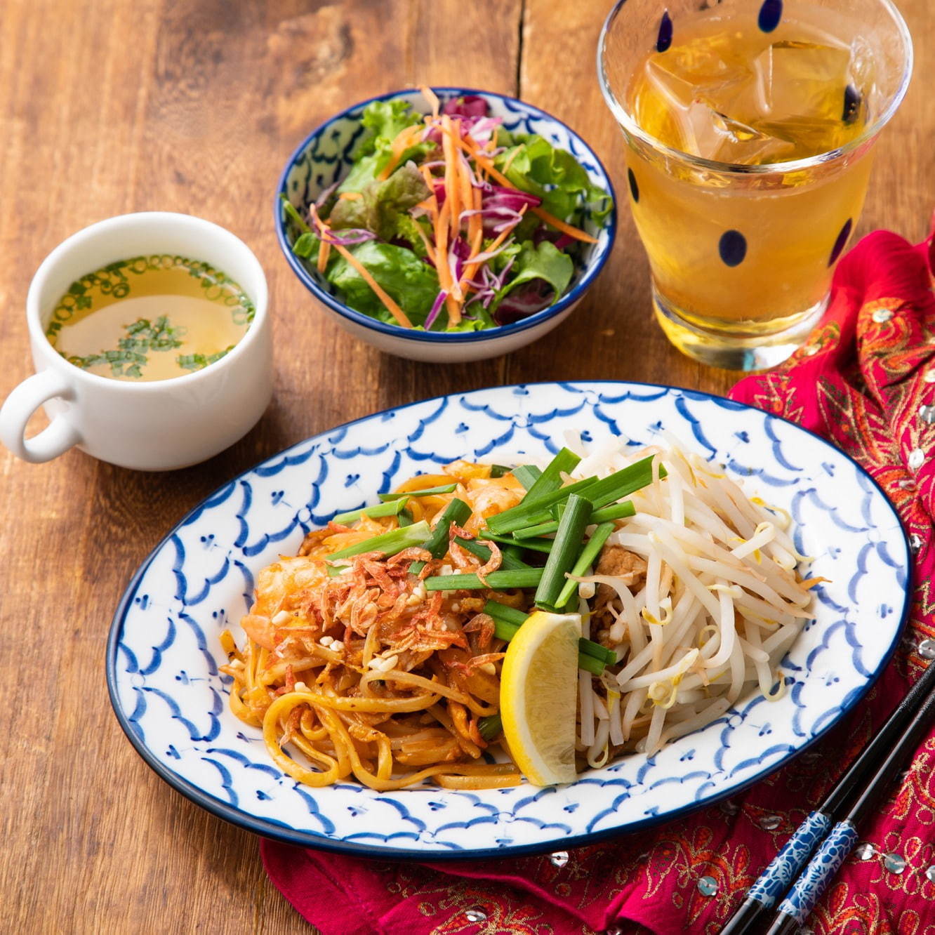 「生パッタイ専門店 ディパッタイ」新宿に、日本初“真空自家製麺”のもちもち食感＆激辛パッタイも｜写真3