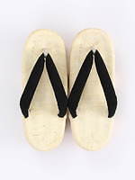 ドゥーブルメゾンの和洋折衷ゆかた、扇子が舞うチェック柄や箔加工の糸巻雲モチーフ｜写真10