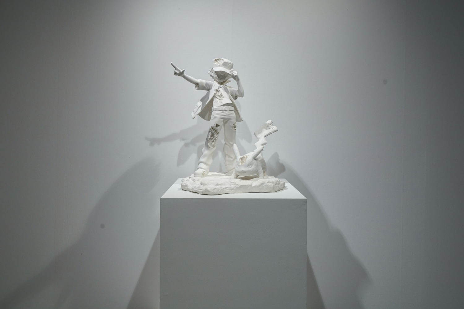 ポケモン×ダニエル・アーシャムの展覧会が渋谷パルコで、未公開彫刻作品が集結＆約2mのピカチュウも｜写真41