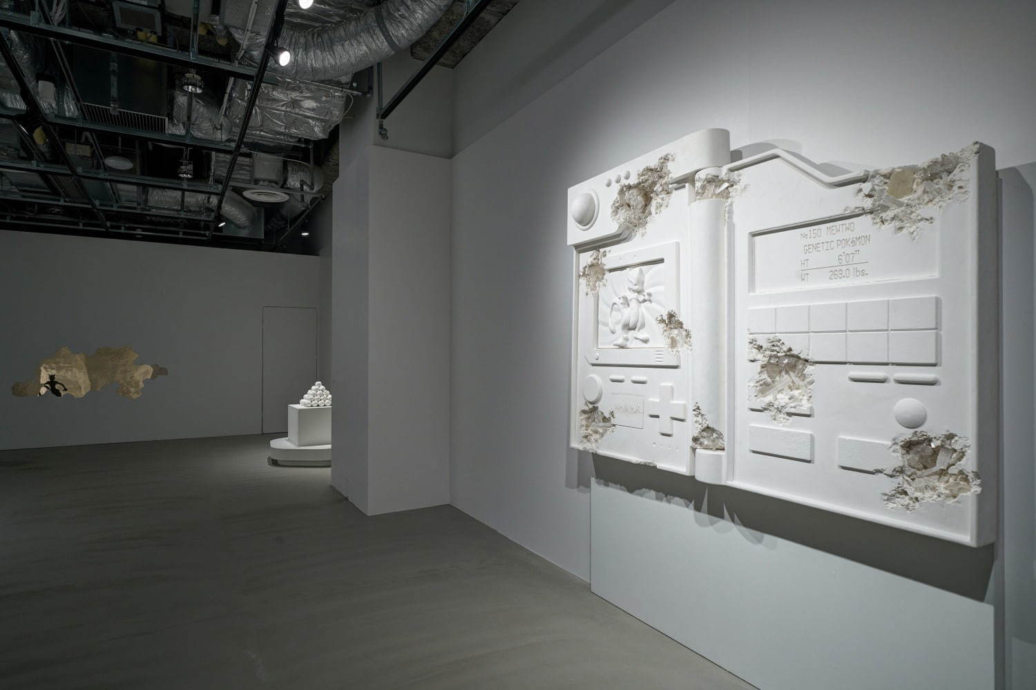 ポケモン×ダニエル・アーシャムの展覧会が渋谷パルコで、未公開彫刻作品が集結＆約2mのピカチュウも｜写真40