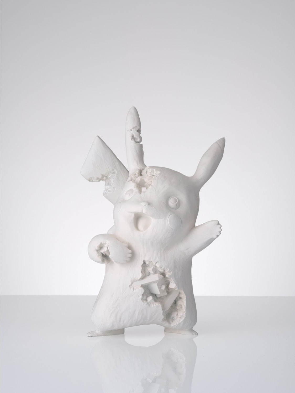 Daniel Arsham × Pokémon Crystalized Pikachu 300,000円+税
※抽選販売、抽選参加には会場への入場(有料)が必要。