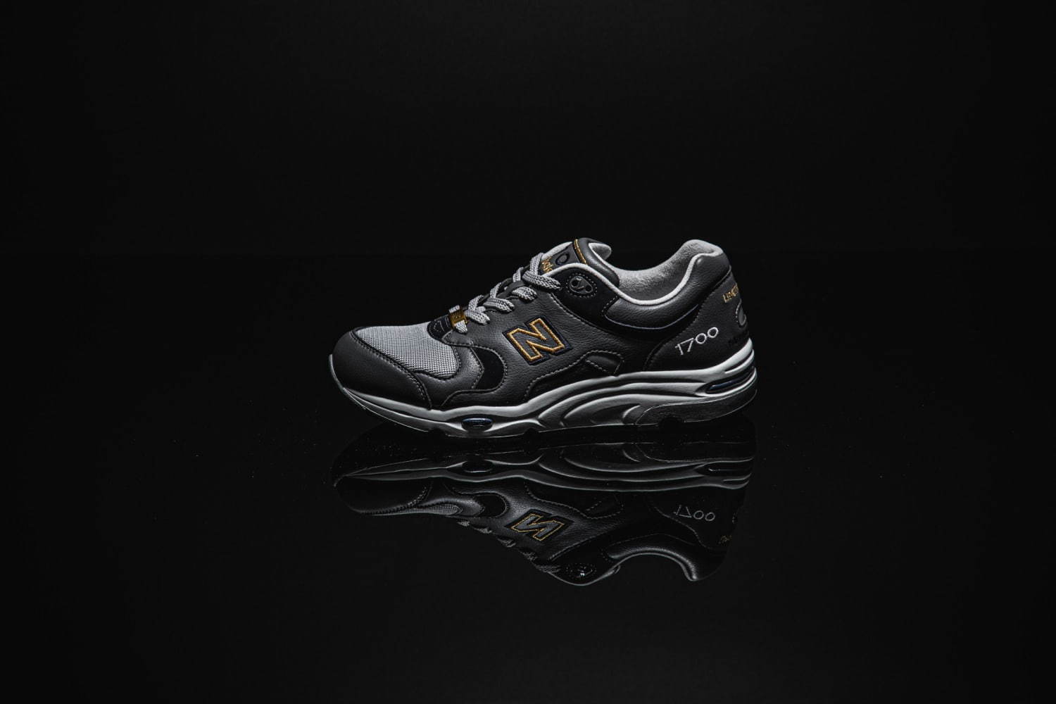 ニューバランス(New Balance) 1700｜写真1