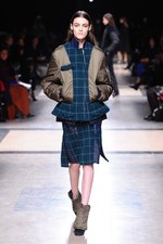 sacai 2013-14年秋冬コレクション - 新鮮なボリュームバランスで魅せるMIXフェミニン｜写真20