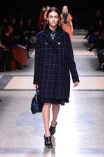 sacai 2013-14年秋冬コレクション - 新鮮なボリュームバランスで魅せるMIXフェミニン｜写真37