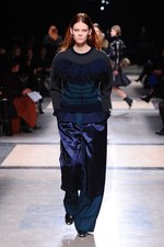 sacai 2013-14年秋冬コレクション - 新鮮なボリュームバランスで魅せるMIXフェミニン｜写真57