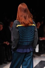 sacai 2013-14年秋冬コレクション - 新鮮なボリュームバランスで魅せるMIXフェミニン｜写真58