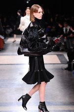 sacai 2013-14年秋冬コレクション - 新鮮なボリュームバランスで魅せるMIXフェミニン｜写真74