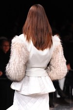 sacai 2013-14年秋冬コレクション - 新鮮なボリュームバランスで魅せるMIXフェミニン｜写真76