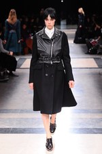 sacai 2013-14年秋冬コレクション - 新鮮なボリュームバランスで魅せるMIXフェミニン｜写真80