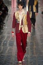 アクネ ストゥディオス 2013-14年秋冬コレクション - 構築的なシルエットとレイヤードで魅せたパリコレ初舞台｜写真15