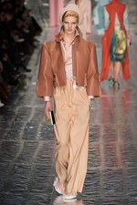 アクネ ストゥディオス 2013-14年秋冬コレクション - 構築的なシルエットとレイヤードで魅せたパリコレ初舞台｜写真30