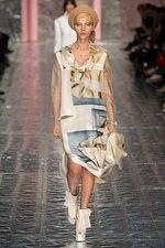 アクネ ストゥディオス 2013-14年秋冬コレクション - 構築的なシルエットとレイヤードで魅せたパリコレ初舞台｜写真43