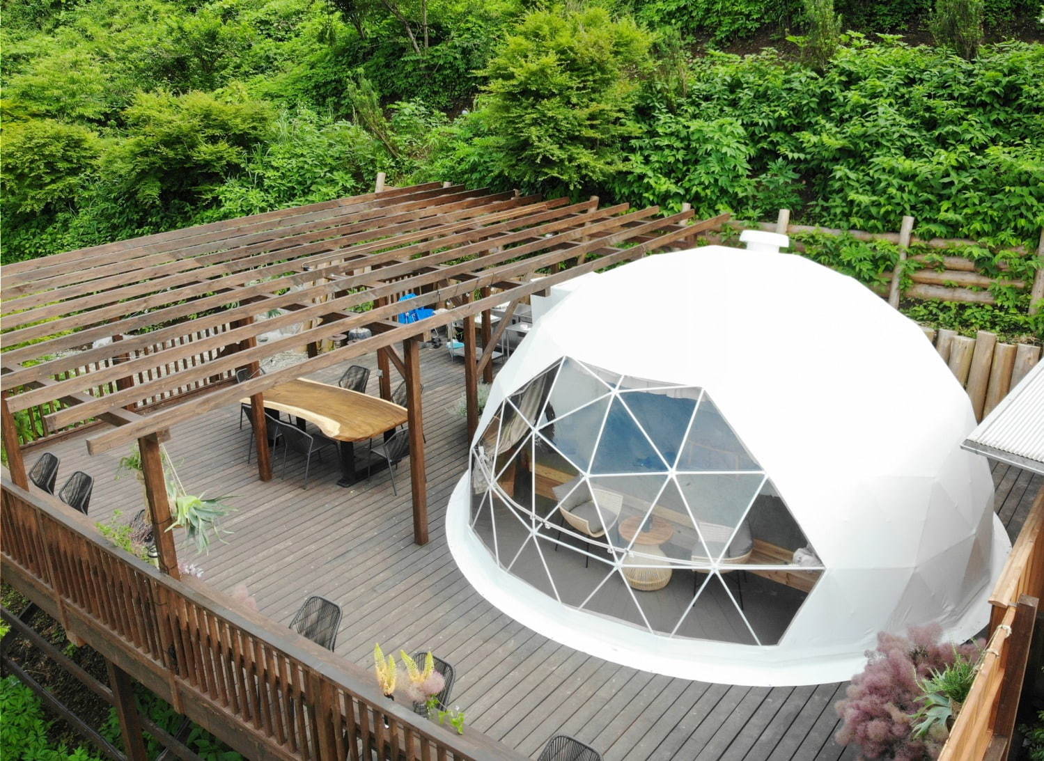 日比谷花壇初の宿泊施設が相模原にオープン、広々ドーム型テント＆フラワーレッスン体験も｜写真5