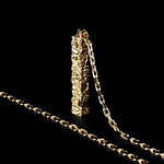 セリーヌの限定ネックレス - 家に代々伝わるジュエリーを圧縮した“お守り”ジュエリー｜写真3