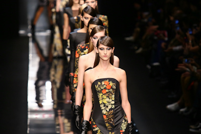 ジャポニスム｜レオナール(LEONARD) 2013-14年秋冬コレクション - 洗練された大人の魅力をアーバンに