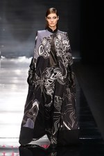 レオナール(LEONARD) 2013-14年秋冬コレクション - 洗練された大人の魅力をアーバンに｜写真1