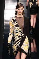 レオナール(LEONARD) 2013-14年秋冬コレクション - 洗練された大人の魅力をアーバンに｜写真38