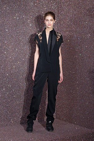 アン ヴァレリー アッシュ(Anne Valerie Hash) 2013-14年秋冬ウィメンズコレクション  - 写真15