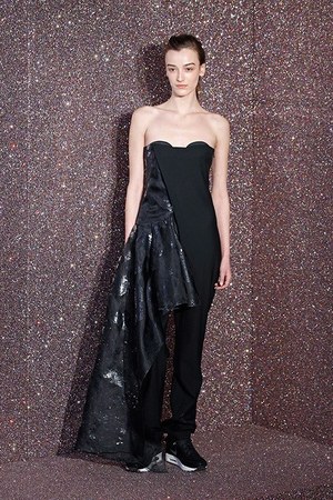 アン ヴァレリー アッシュ(Anne Valerie Hash) 2013-14年秋冬ウィメンズコレクション  - 写真18