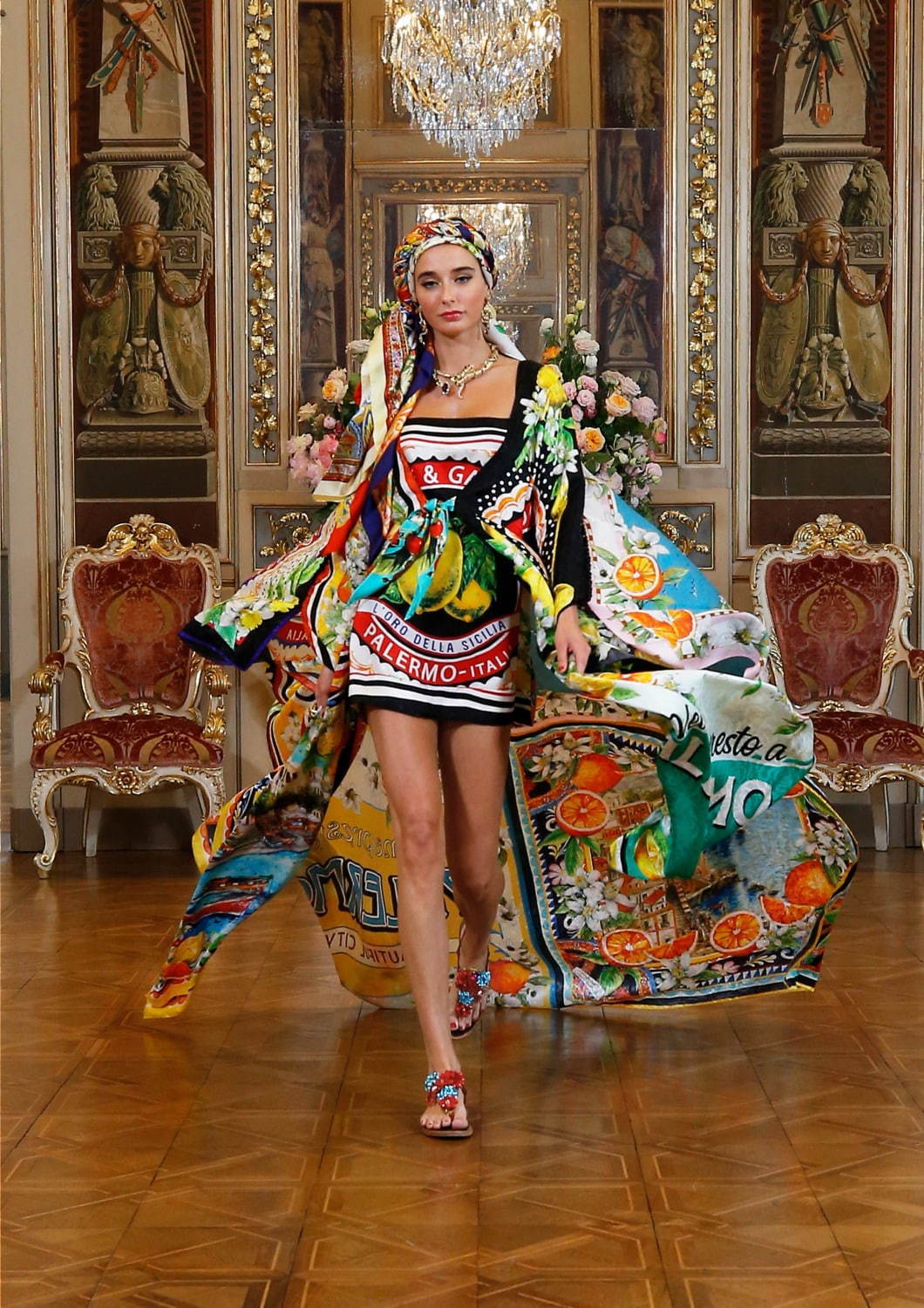 ドルチェ＆ガッバーナ アルタ モーダ(DOLCE&GABBANA Alta Moda) 2020-21年秋冬ウィメンズコレクション  - 写真3