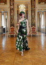 ドルチェ＆ガッバーナ アルタ モーダ 2020-21秋冬コレクション、美しい土地へ旅に出る｜写真25