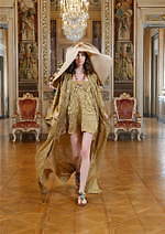 ドルチェ＆ガッバーナ アルタ モーダ 2020-21秋冬コレクション、美しい土地へ旅に出る｜写真27