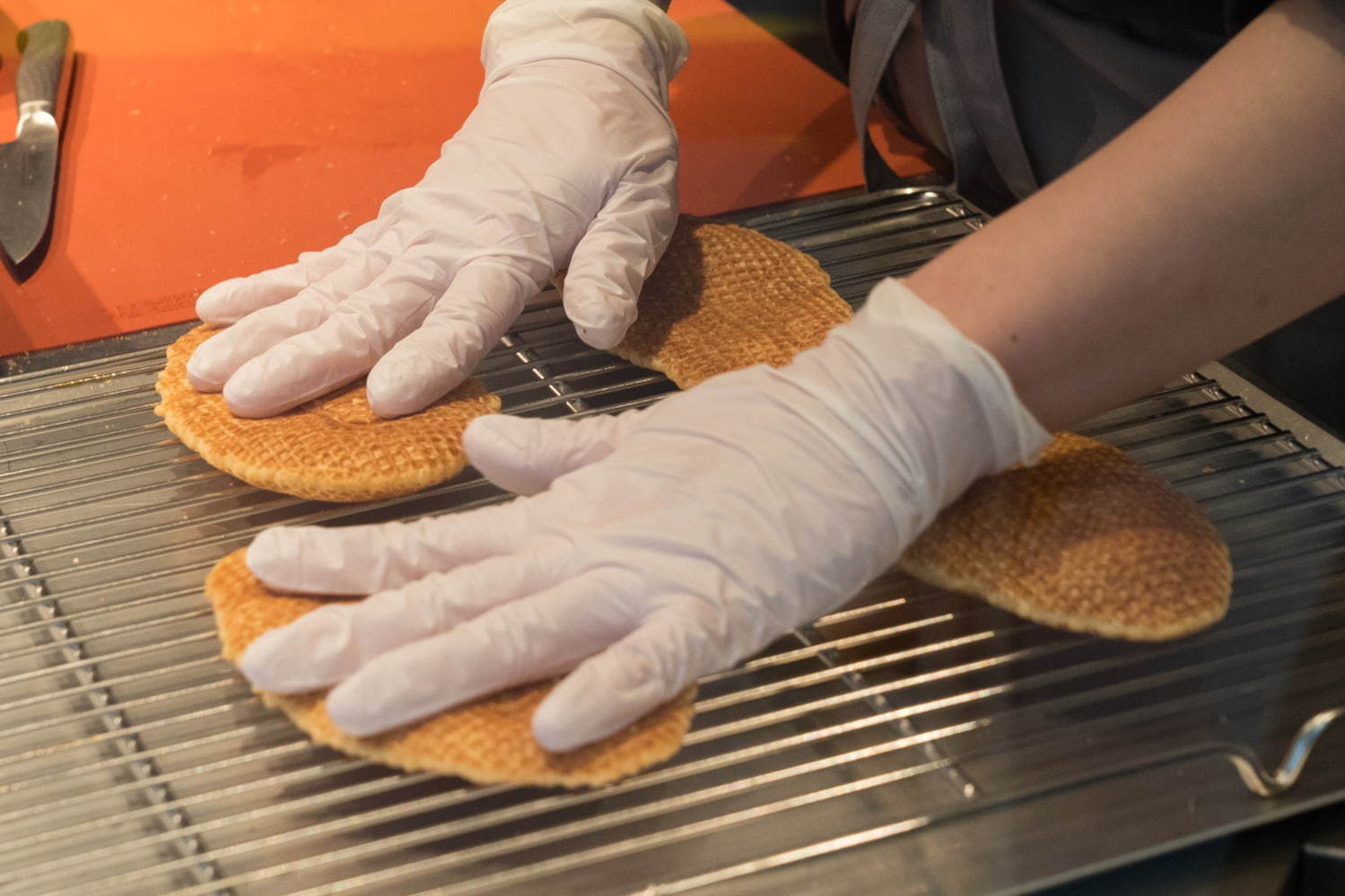 バターゴーフレット専門店「ソールズ ゴーフレット」初店舗が東京駅に、“もちシャリ”新食感×芳醇バター｜写真12