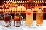 “梅酒カクテルかき氷”ザ・チョーヤ 銀座BARで、スパークリング梅酒を注いで“飲み干す”かき氷｜写真2