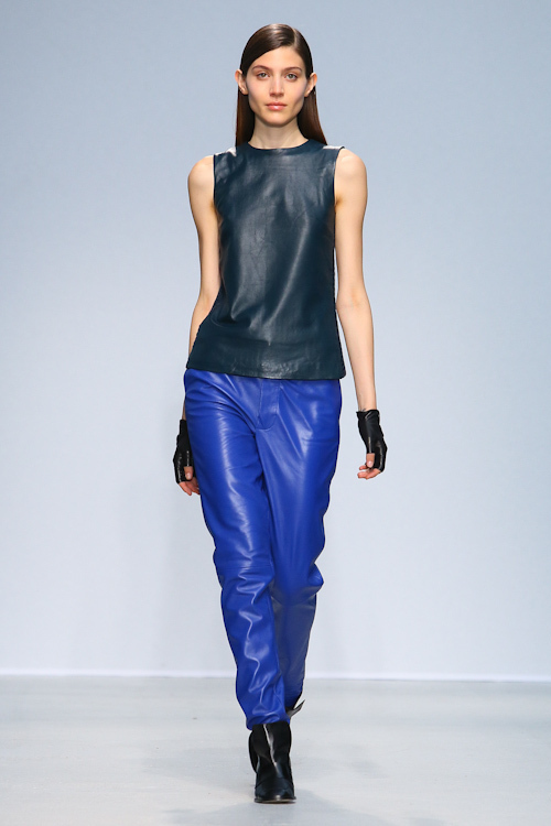 アリュード(ALLUDE) 2013-14年秋冬ウィメンズ&メンズコレクション シルエット - 写真5